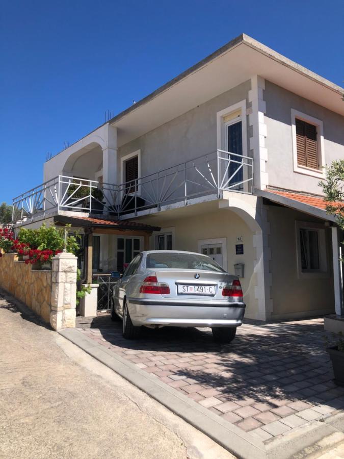 Apartments Coco Хвар Экстерьер фото