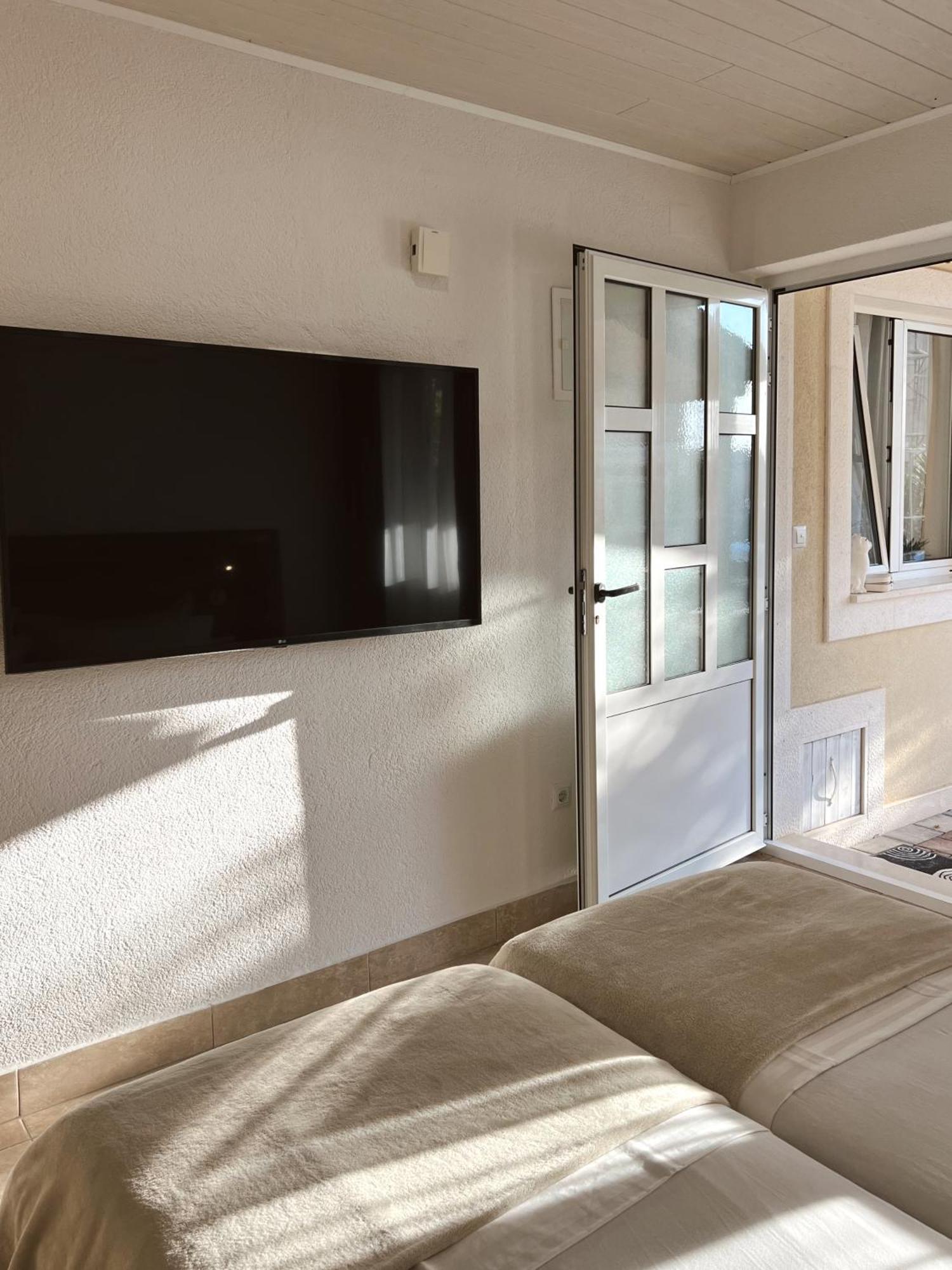 Apartments Coco Хвар Экстерьер фото