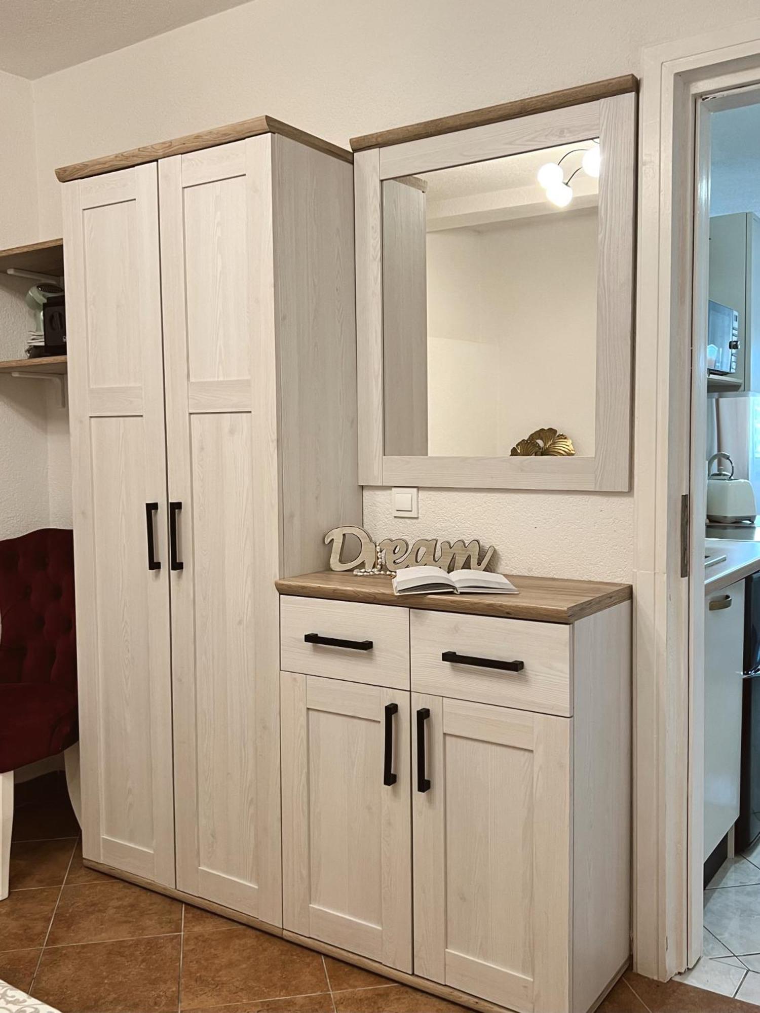 Apartments Coco Хвар Экстерьер фото